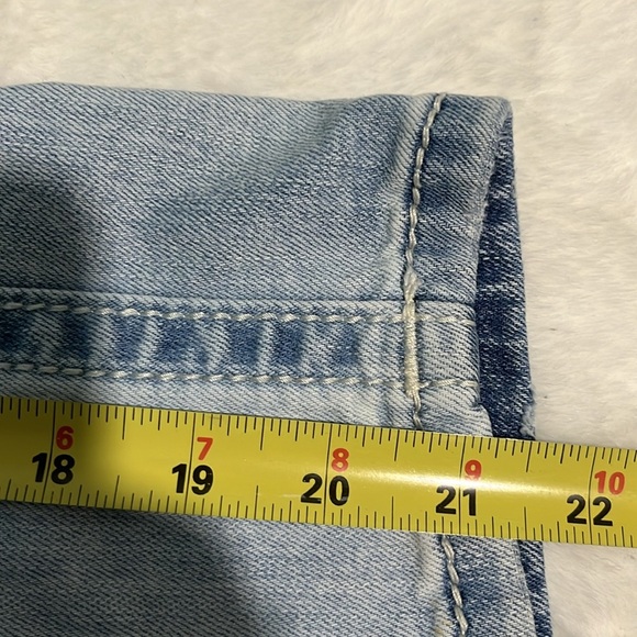 Miss Me capris - Picture 9 of 9